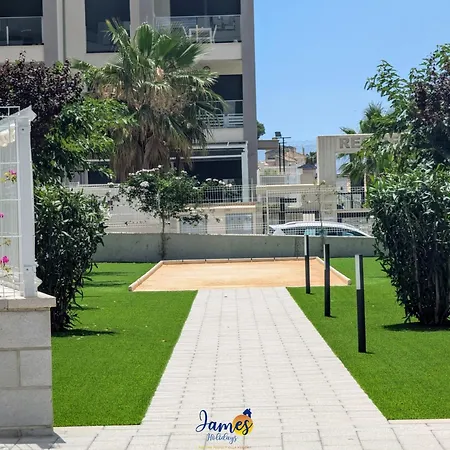 Modern Two Bedroom With Com Pool Vm46 Apartment