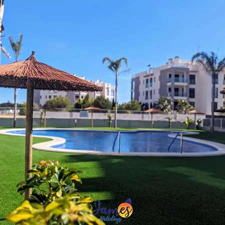Modern Two Bedroom With Com Pool Vm46 *