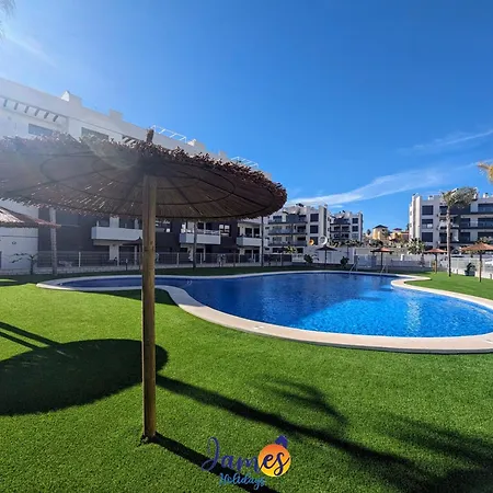 Modern Two Bedroom With Com Pool Vm46 Apartment *
