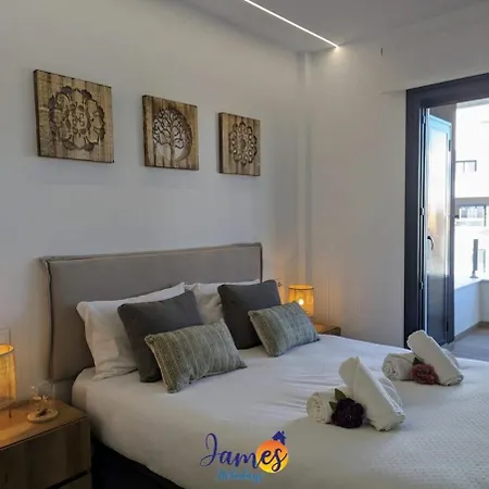 Modern Two Bedroom With Com Pool Vm46 *