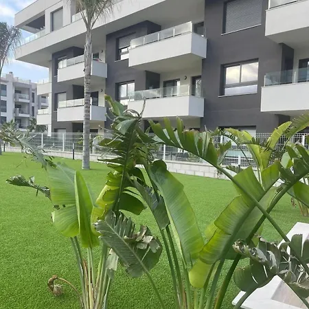 Modern Two Bedroom With Com Pool Vm46 *